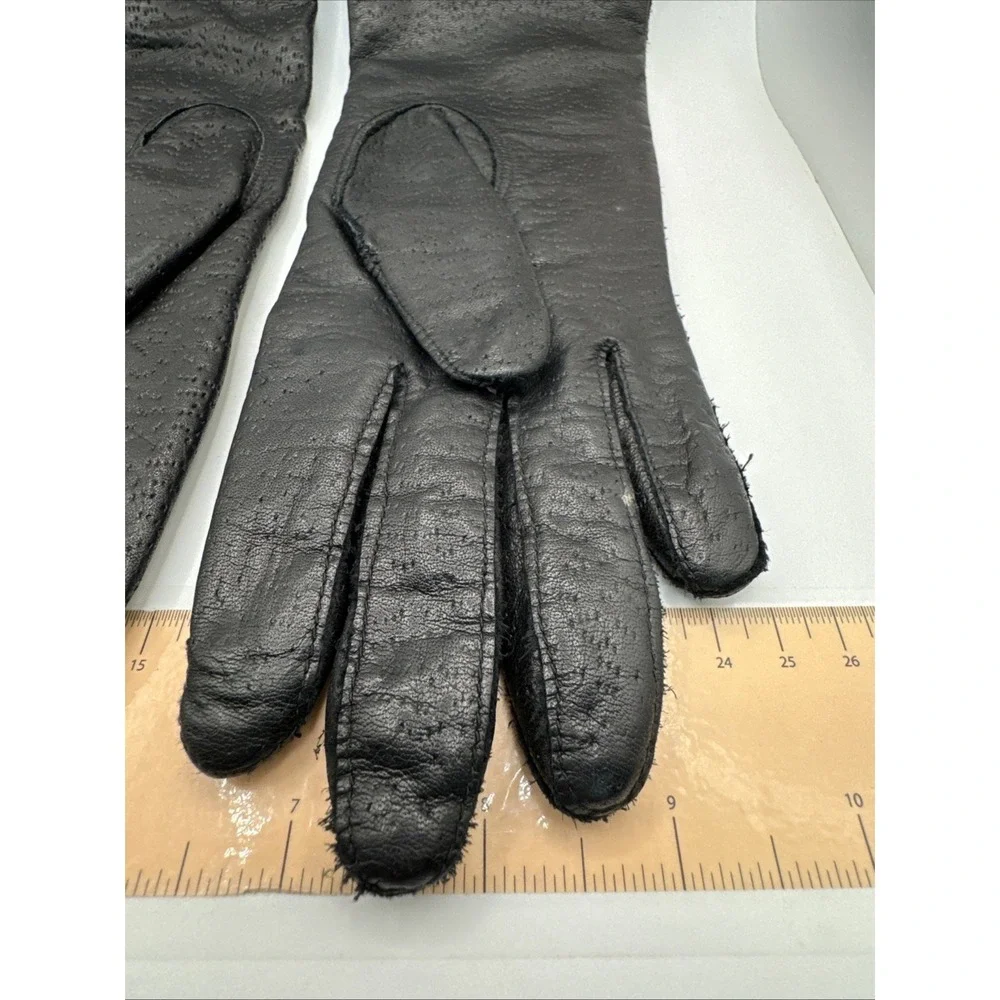 Vintage Genuine Leather Woman's Black Gloves‎ - M